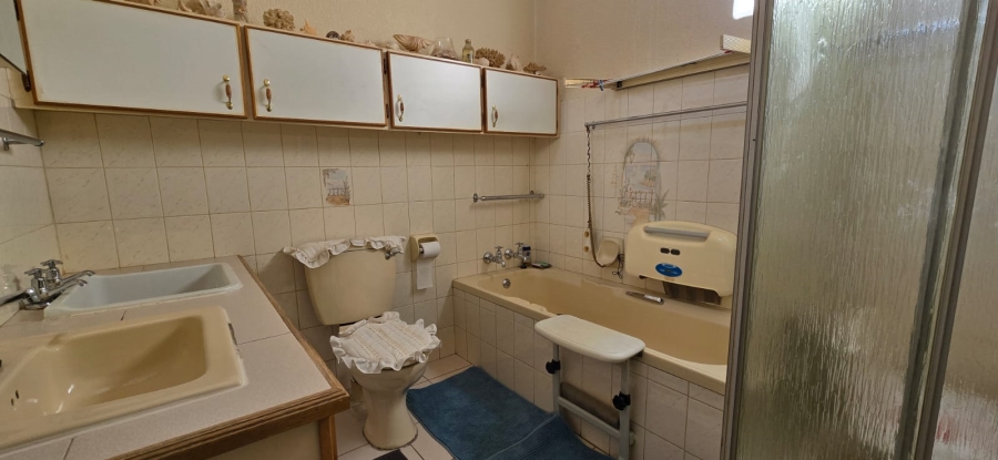 1 Bedroom Property for Sale in Oudorp North West